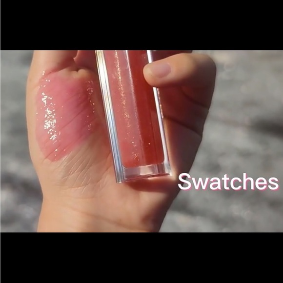 Lip oil QUEEN V COSMETIC - Picture 2 of 3